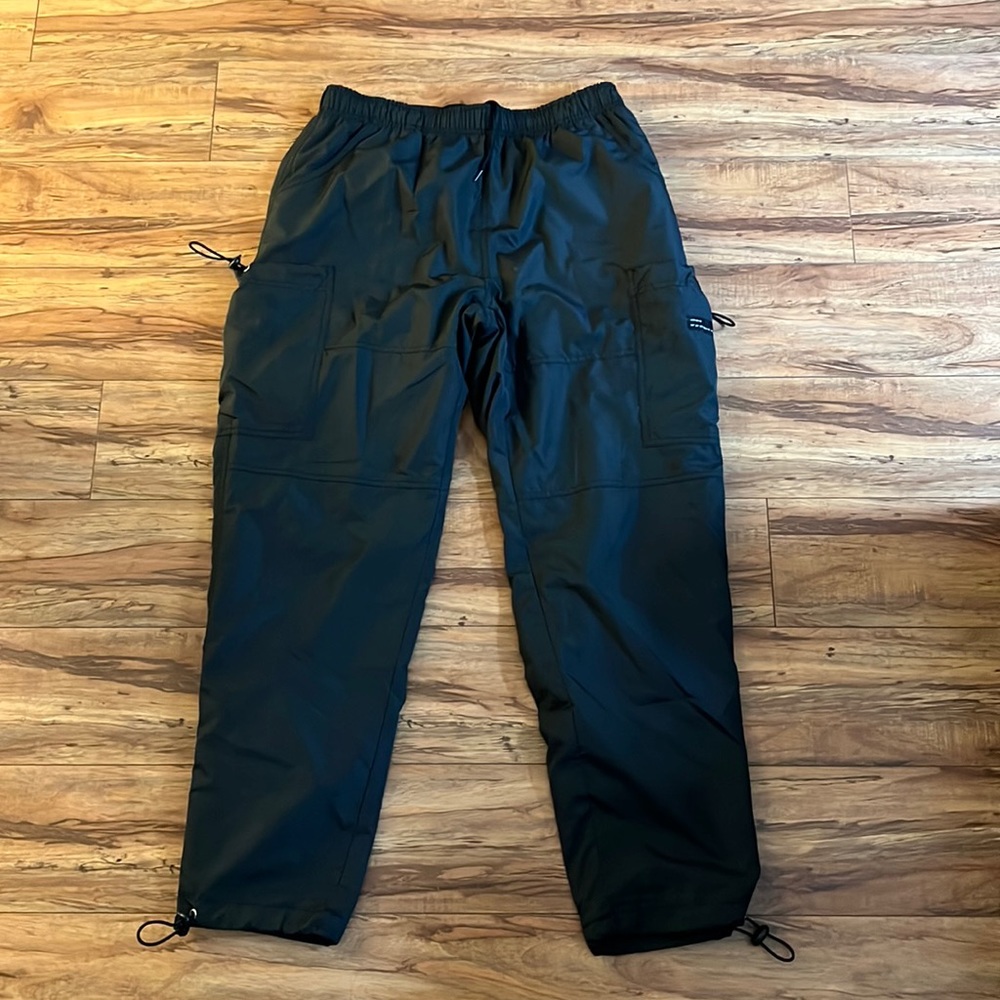 URBAN OUTFITTERS BLACK JOGGER PANTS